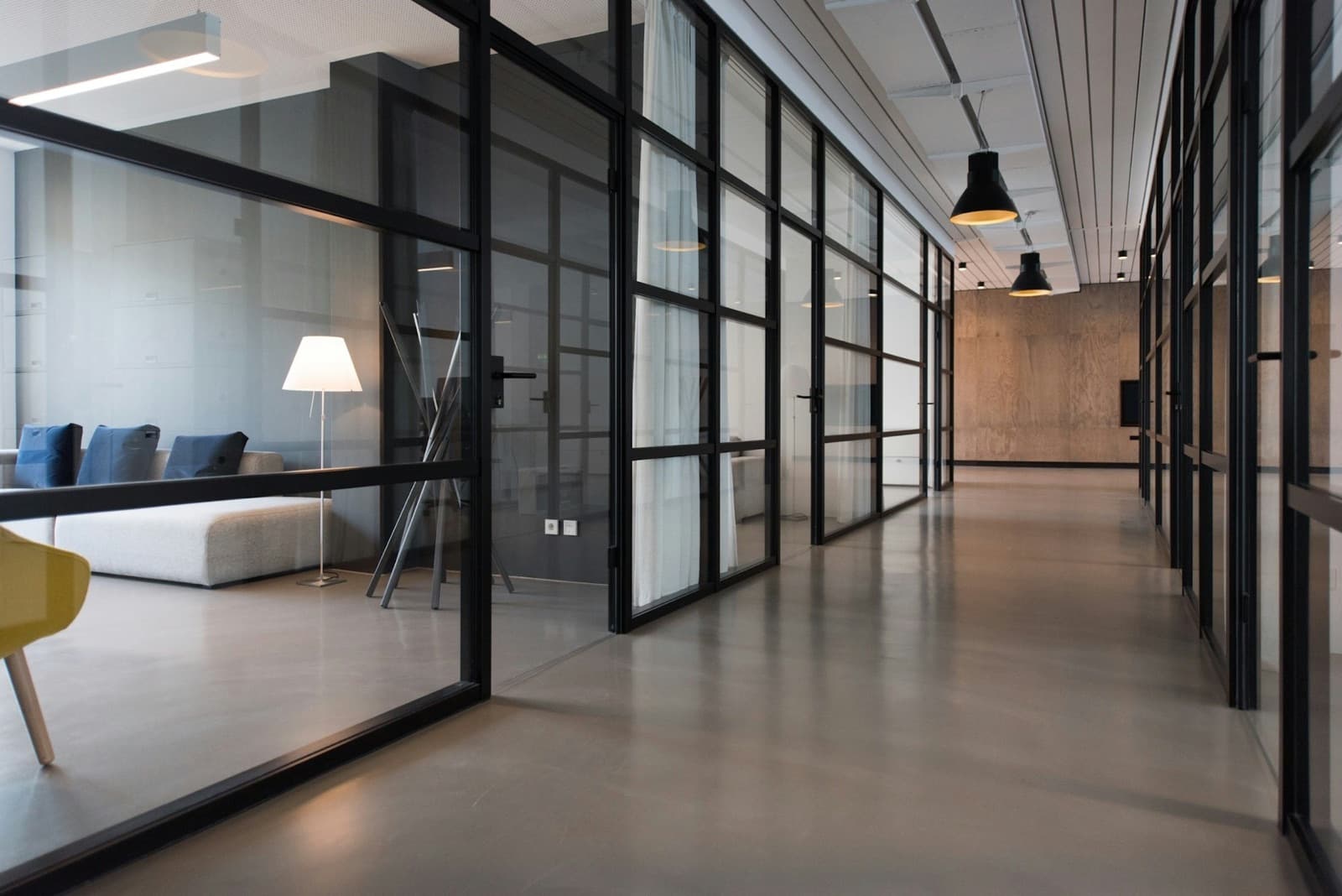 Aluminium-framed cabin with door, FabWise